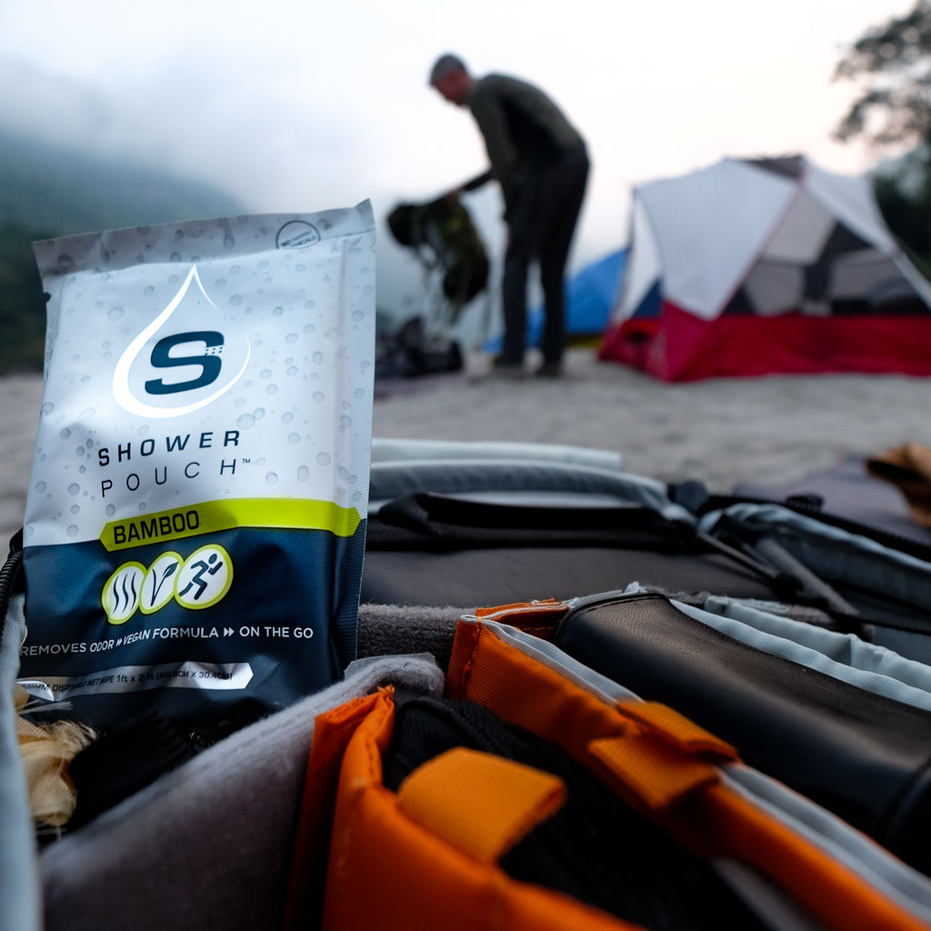 Kit de muestra de aventuras: 4 bolsas de ducha, 1 desinfectante para manos (60 %) y 1 bomba de baño