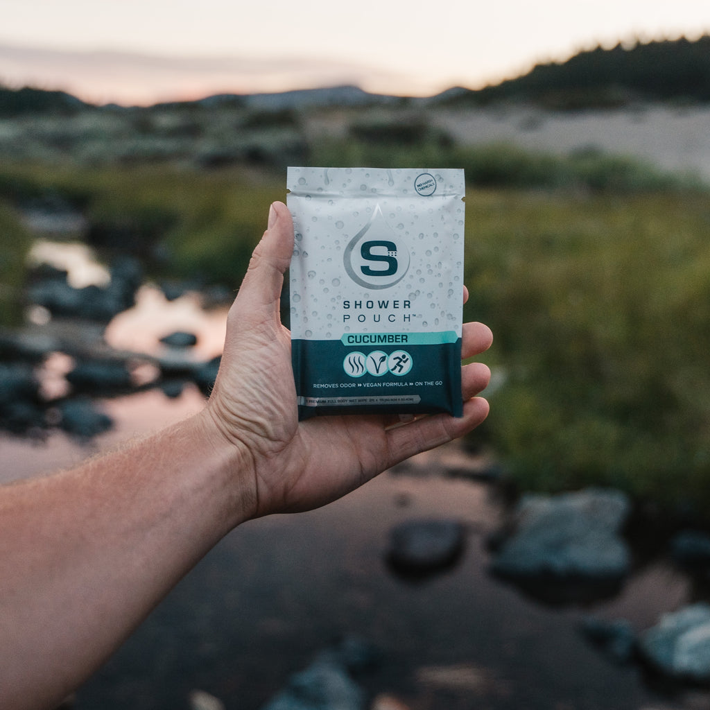 Kit de muestra de aventuras: 4 bolsas de ducha, 1 desinfectante para manos (60 %) y 1 bomba de baño